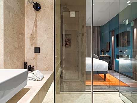 Executive Room with Lounge Access