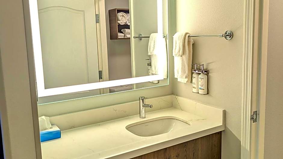 Staybridge Suites Bismarck By IHG