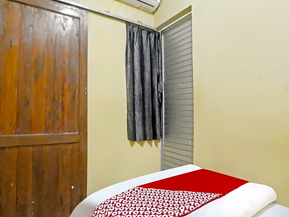 OYO 990 Stadion Residence Syariah