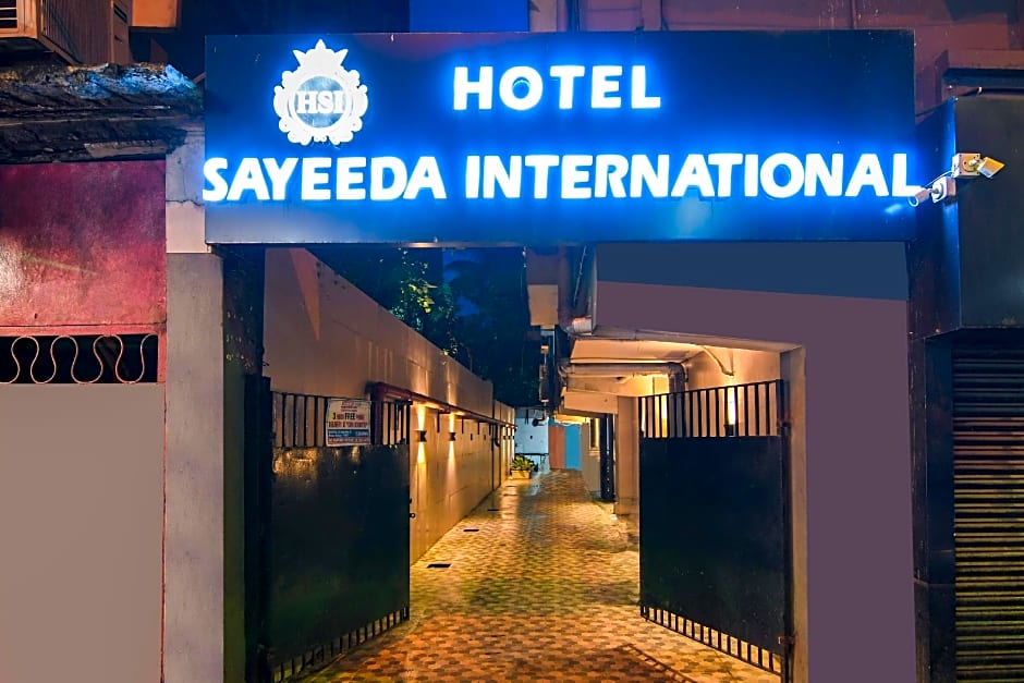 Collection O Sayeeda International