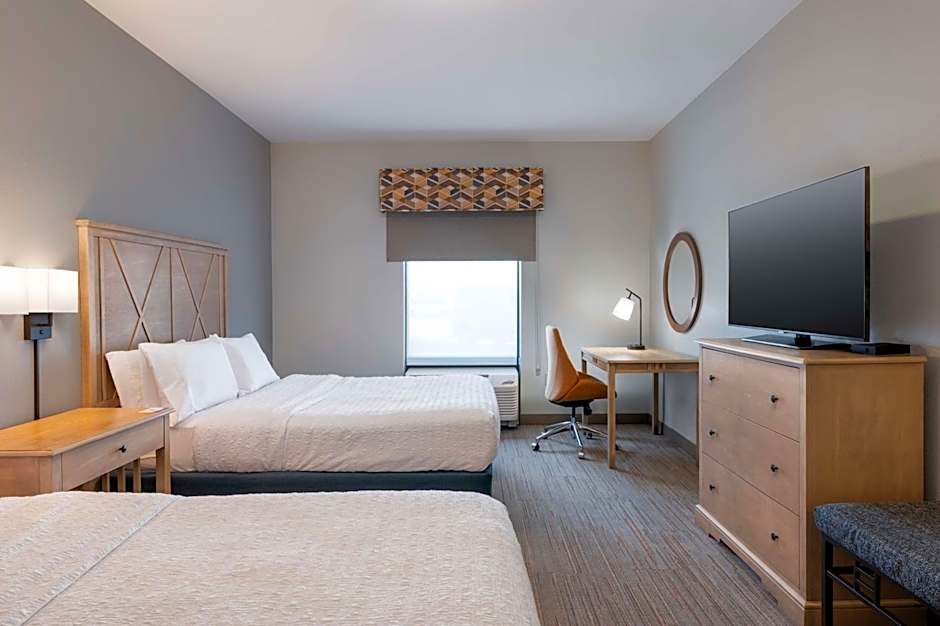 Hampton Inn By Hilton And Suites Dodge City