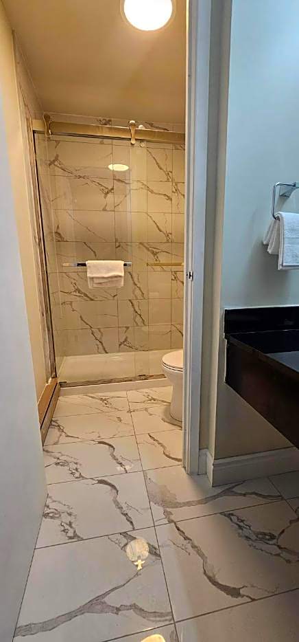 Super 8 by Wyndham Kirkland Lake