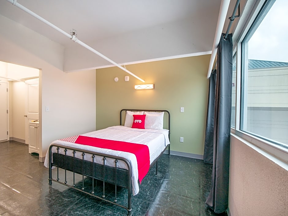 OYO Hotel & Apartments Houston Galleria