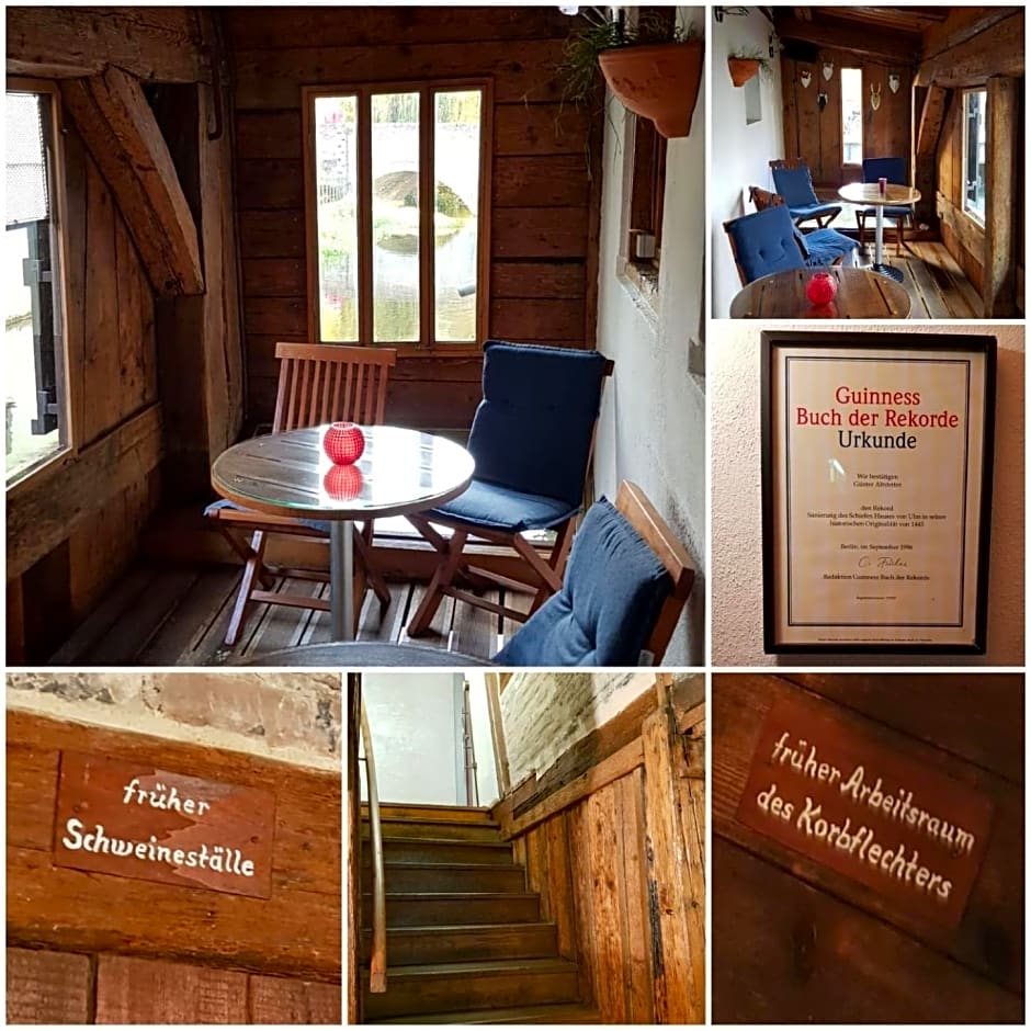 Schiefes Haus
