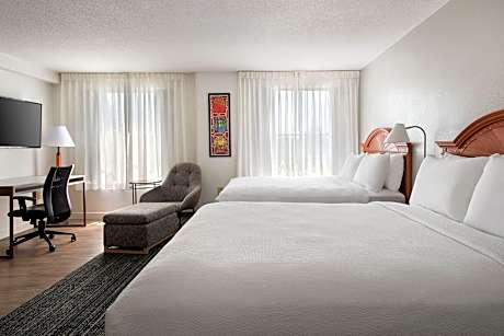 Suite, 2 Queen Beds
