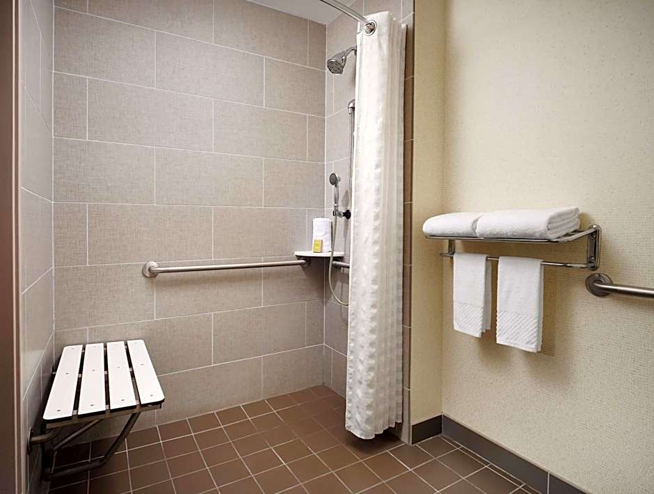 DoubleTree by Hilton - Philadelphia Center City