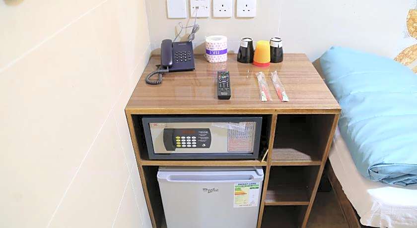 Australian Guest House - Sandhu Hotels (HK) Limited