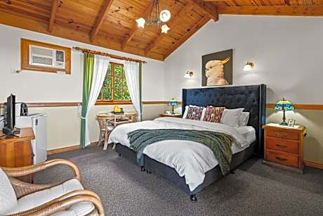 Cockatoo Room