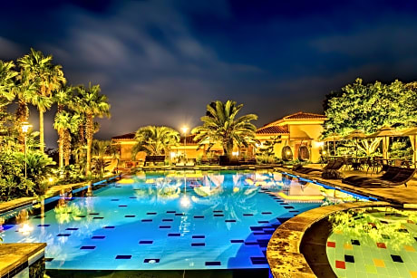 Palm Valley Pool Villa Resort