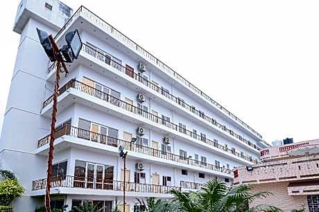 Flagship Hotel O Nanki Palace