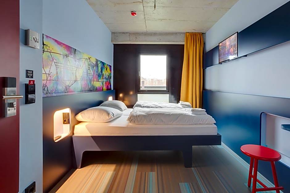 MEININGER Hotel Berlin East Side Gallery