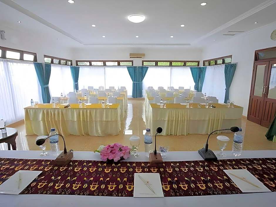 Puri Senggigi Hotel