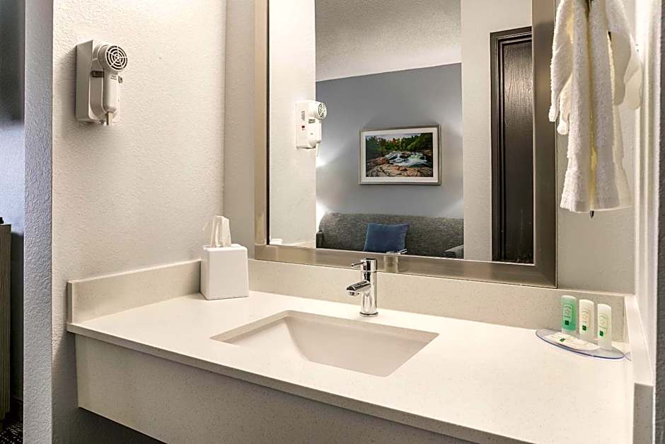 Quality Inn Marquette