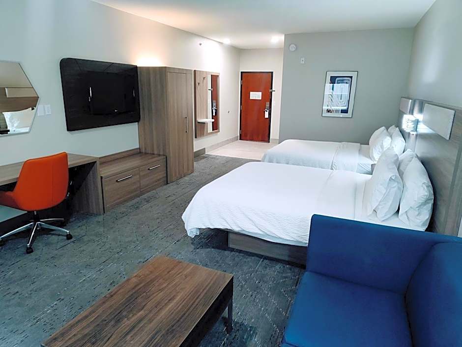 Holiday Inn Express Kenedy By IHG