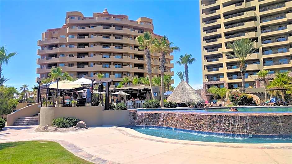 Bella Sirena 305-A - Elegant Oceanview Condo on Beachfront Resort