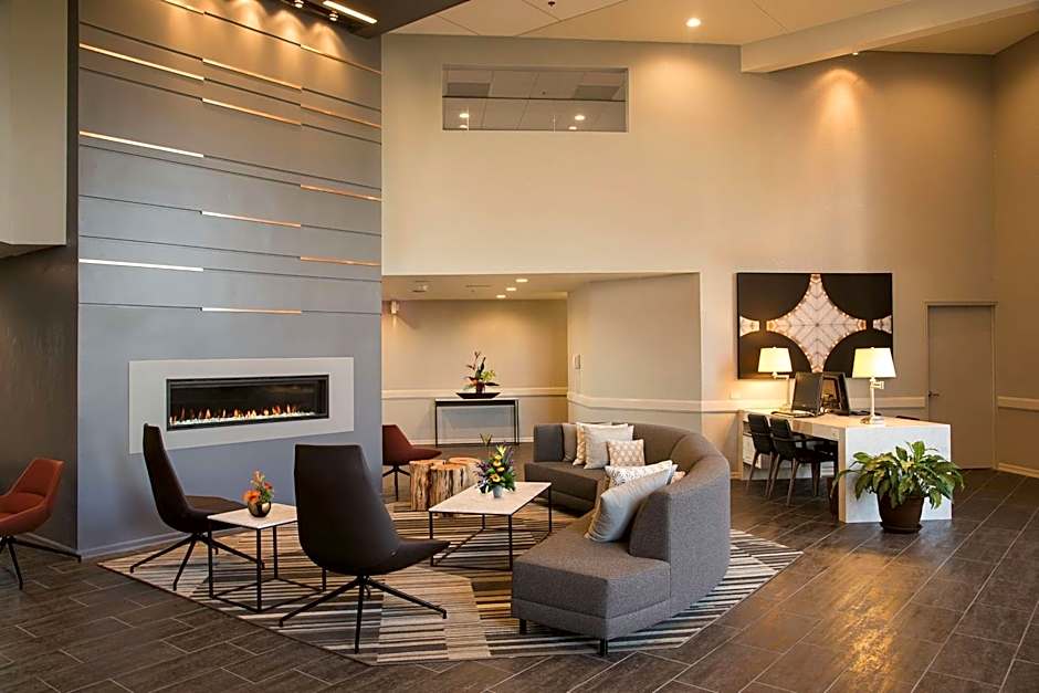 DoubleTree by Hilton Racine Harbourwalk