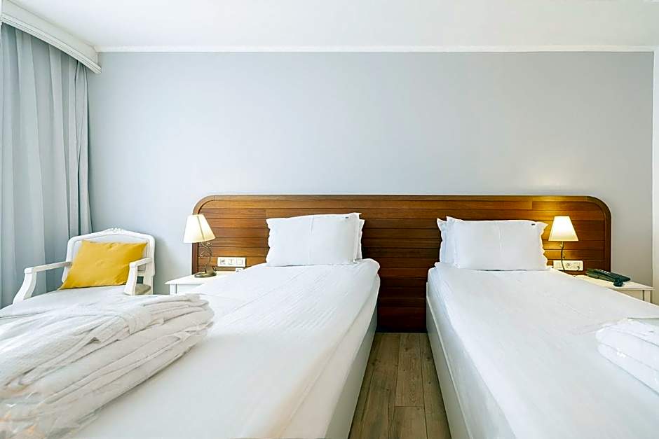 Hotel Beyond