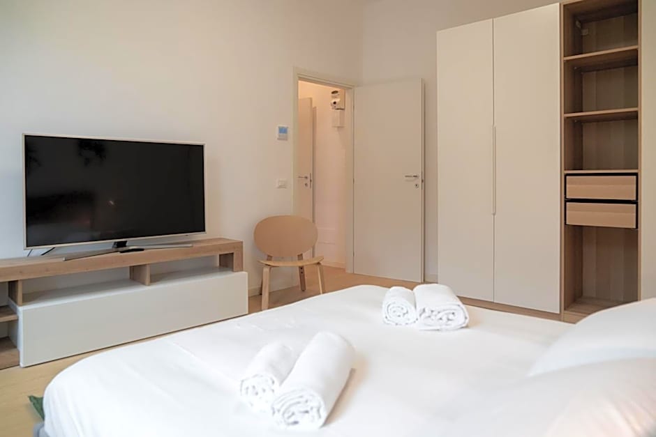 Palazzo delle Guglie by Postcardsfrom