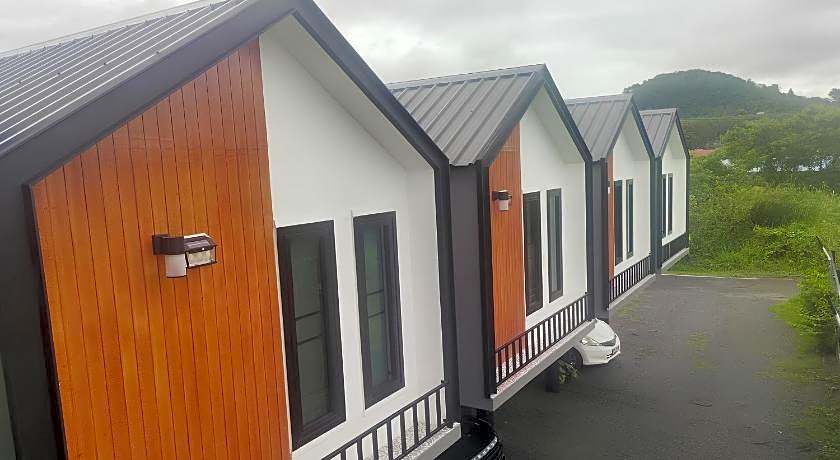 N&N HOUSE Laem Hin