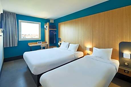 Triple Room - Non-Smoking