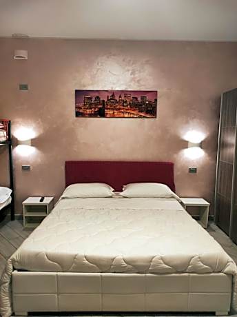 Quadruple Room with Private Bathroom