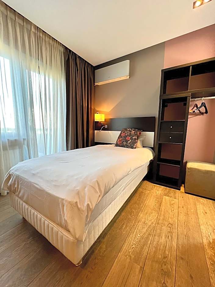 Zdjęcie 1 z 5 — Single Room