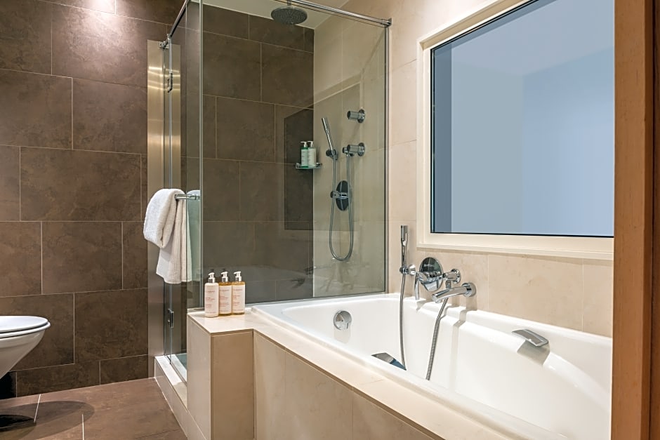 Photo 1 of 3 of Junior Standard Suite