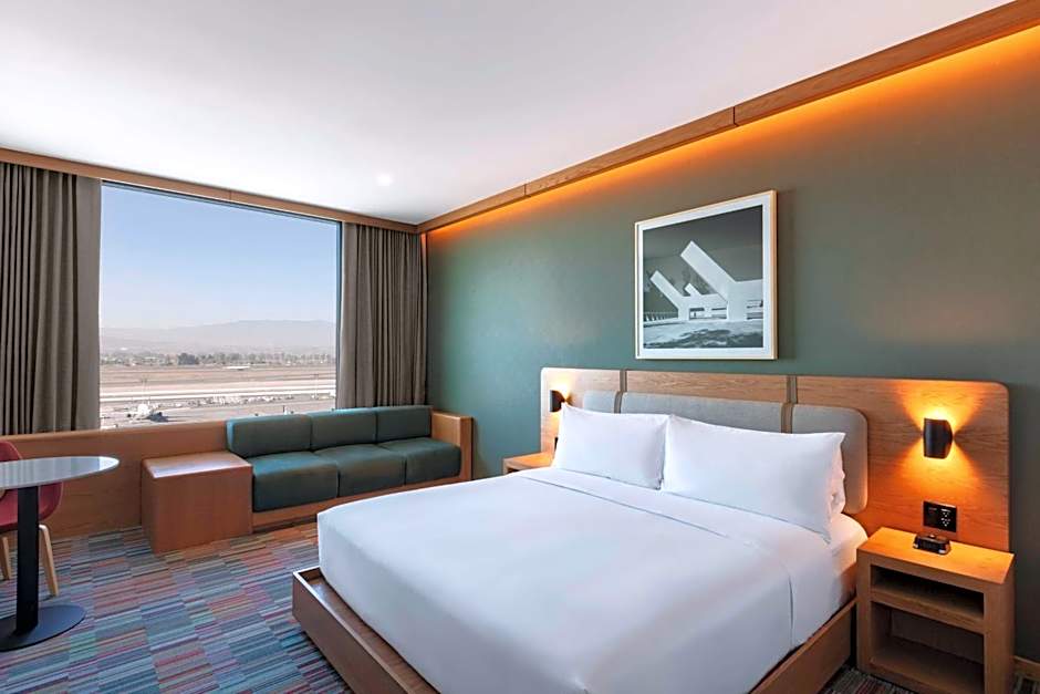 Hilton Garden Inn Guadalajara Airport