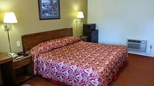 Travelers Inn