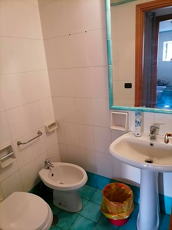 Atlantic Ostello B&B