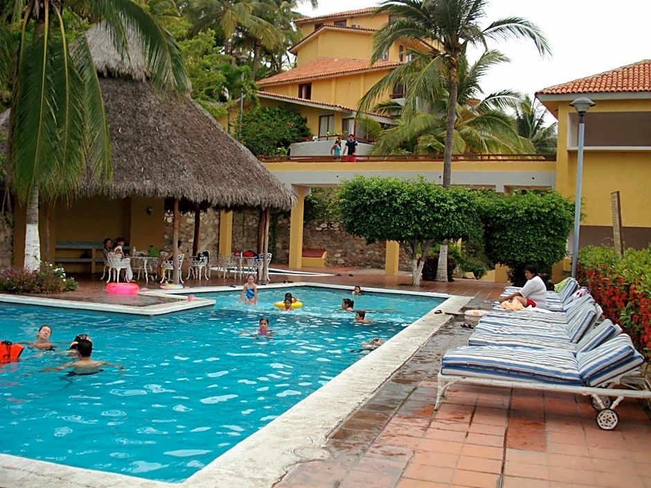 Villas del Palmar Manzanillo with Beach Club