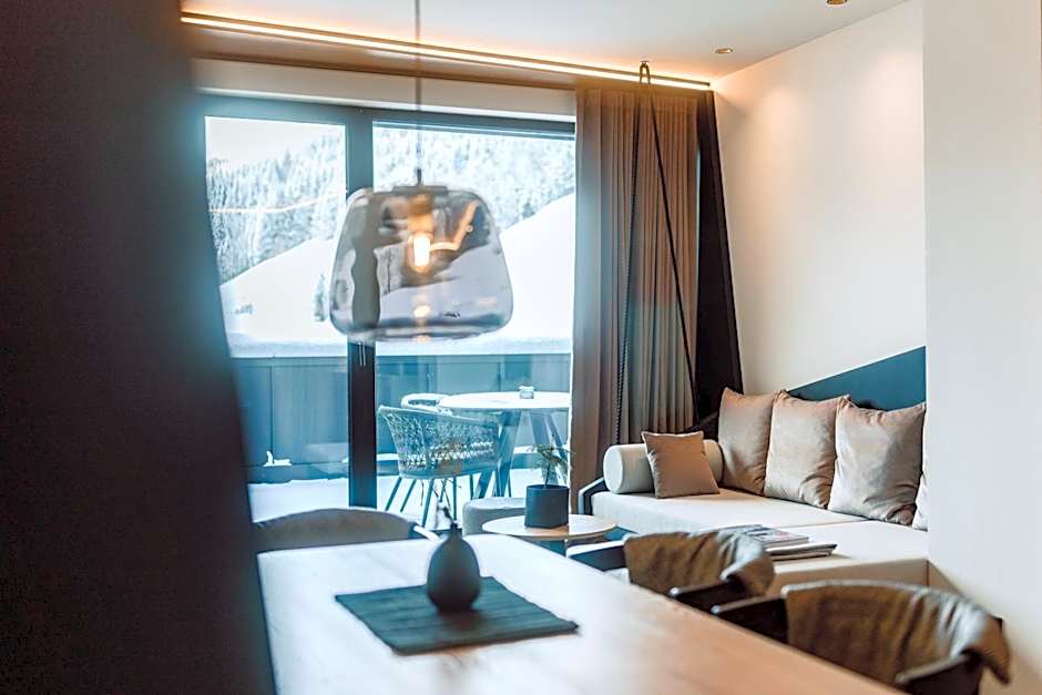 JoAnn suites & apart