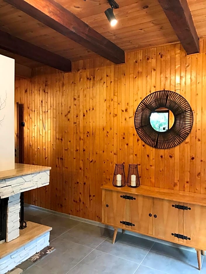 Dom letniskowy POŚRÓD KASZUBSKIEGO LASU