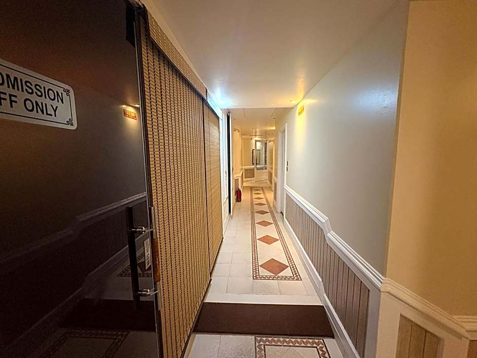 Hotel Bright