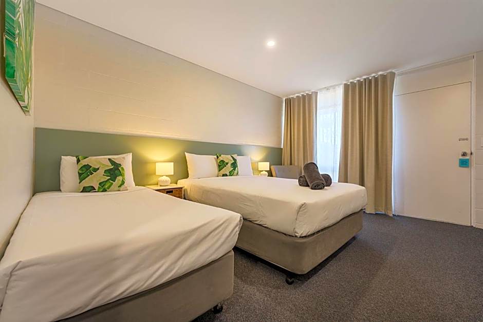 South Seas Motel & Apartments