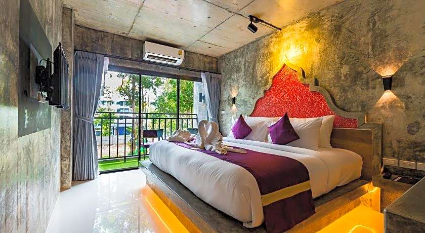 Maneetel Krabi Beachfront