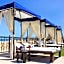 La Posada Hotel & Beach Club