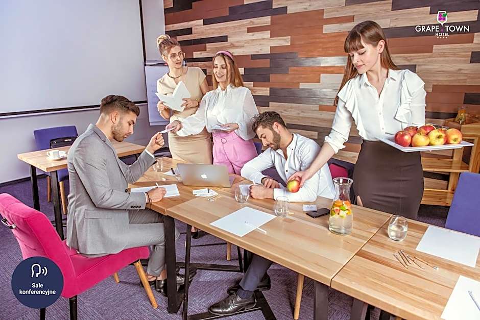 Grape Town Hotel - Park79