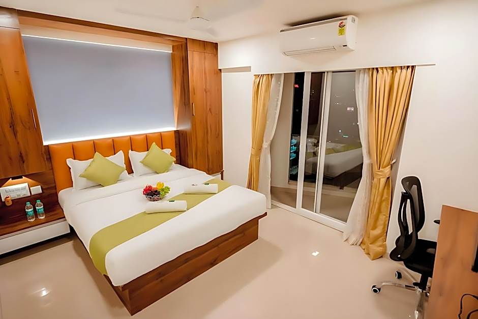 Hotel Heraa International