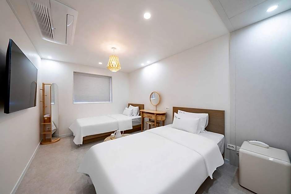 Ggulzam Hotel
