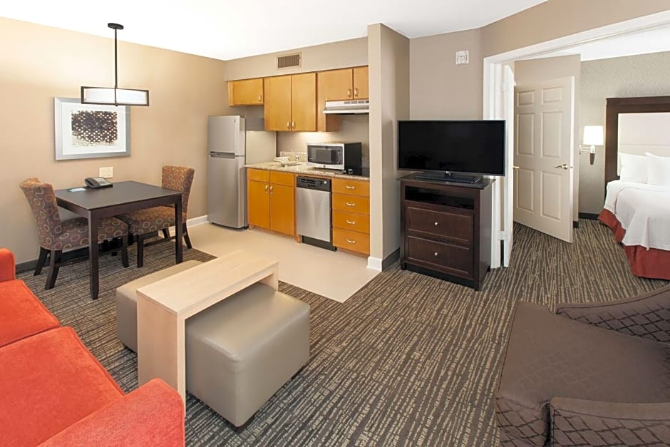 Homewood Suites By Hilton Indianapolis-At The Crossing