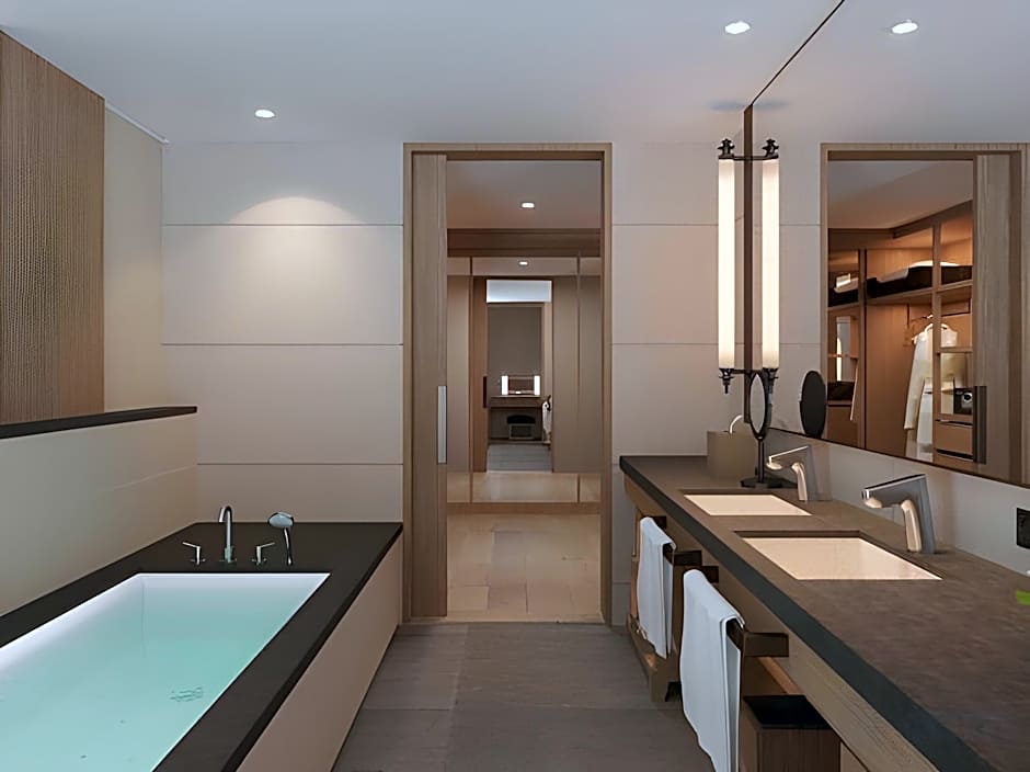 Hotel Tentrem Jakarta