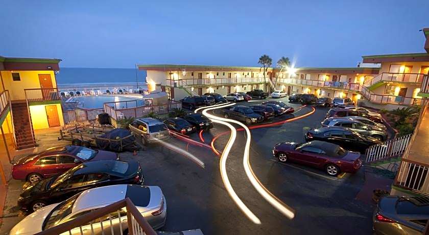 Roomba Inn & Suites Daytona Beach