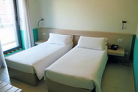 Superior Double or Twin Room with Terrace