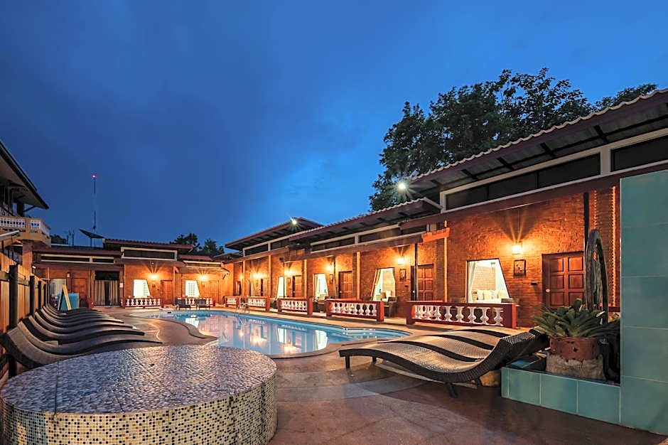 Pong Phen Guesthouse