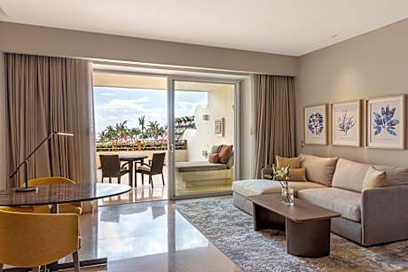 AMBASSADOR SUITE OCEAN VIEW