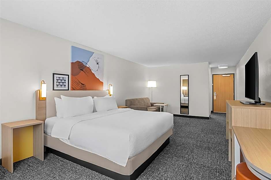 Spark by Hilton Traverse City