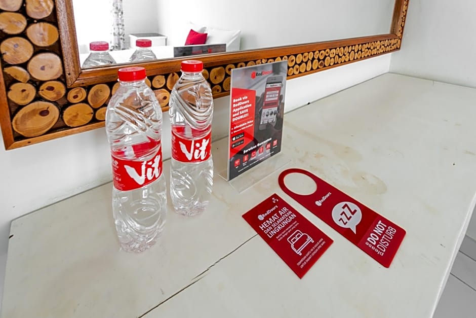 RedDoorz near Grojogan Sewu Tawangmangu