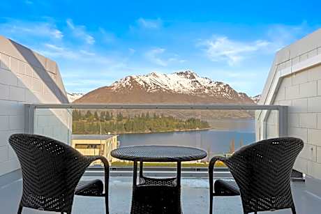 Copthorne Hotel & Apartments Queenstown Lakeview