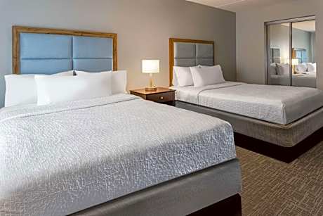 Queen Room with Two Queen Beds - Disability Access